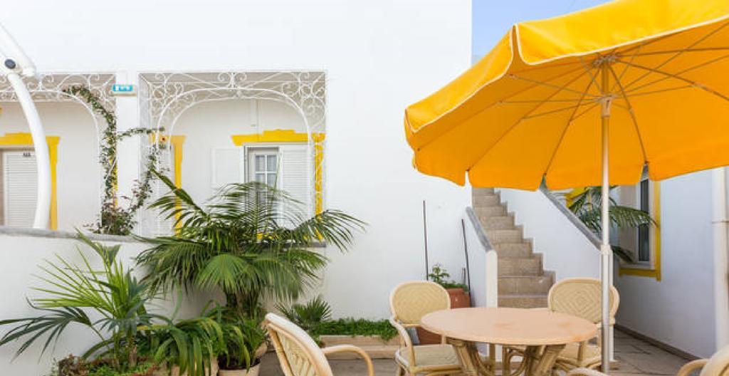 Residencial Miramar Hotel Quarteira Ngoại thất bức ảnh