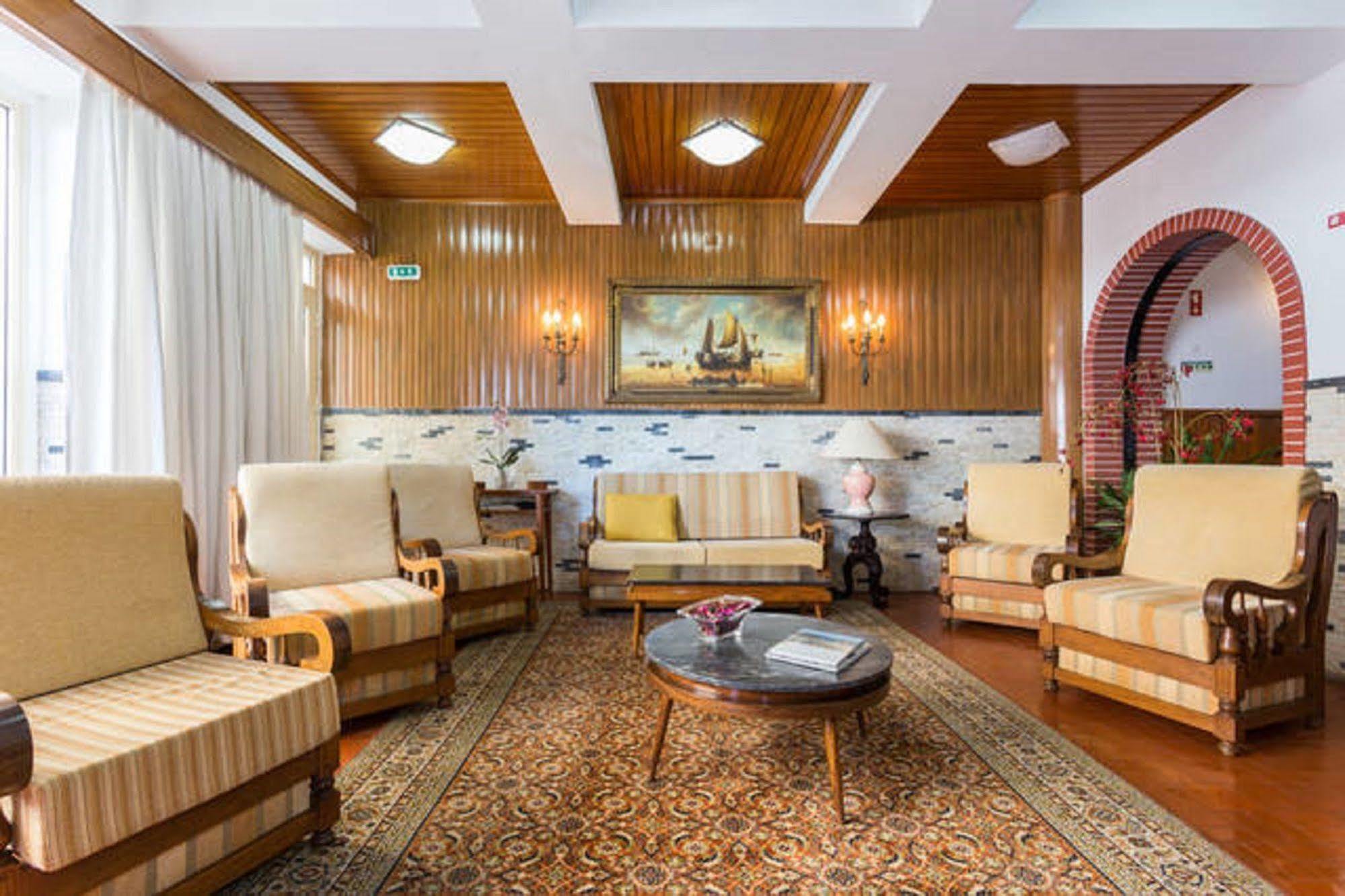 Residencial Miramar Hotel Quarteira Ngoại thất bức ảnh