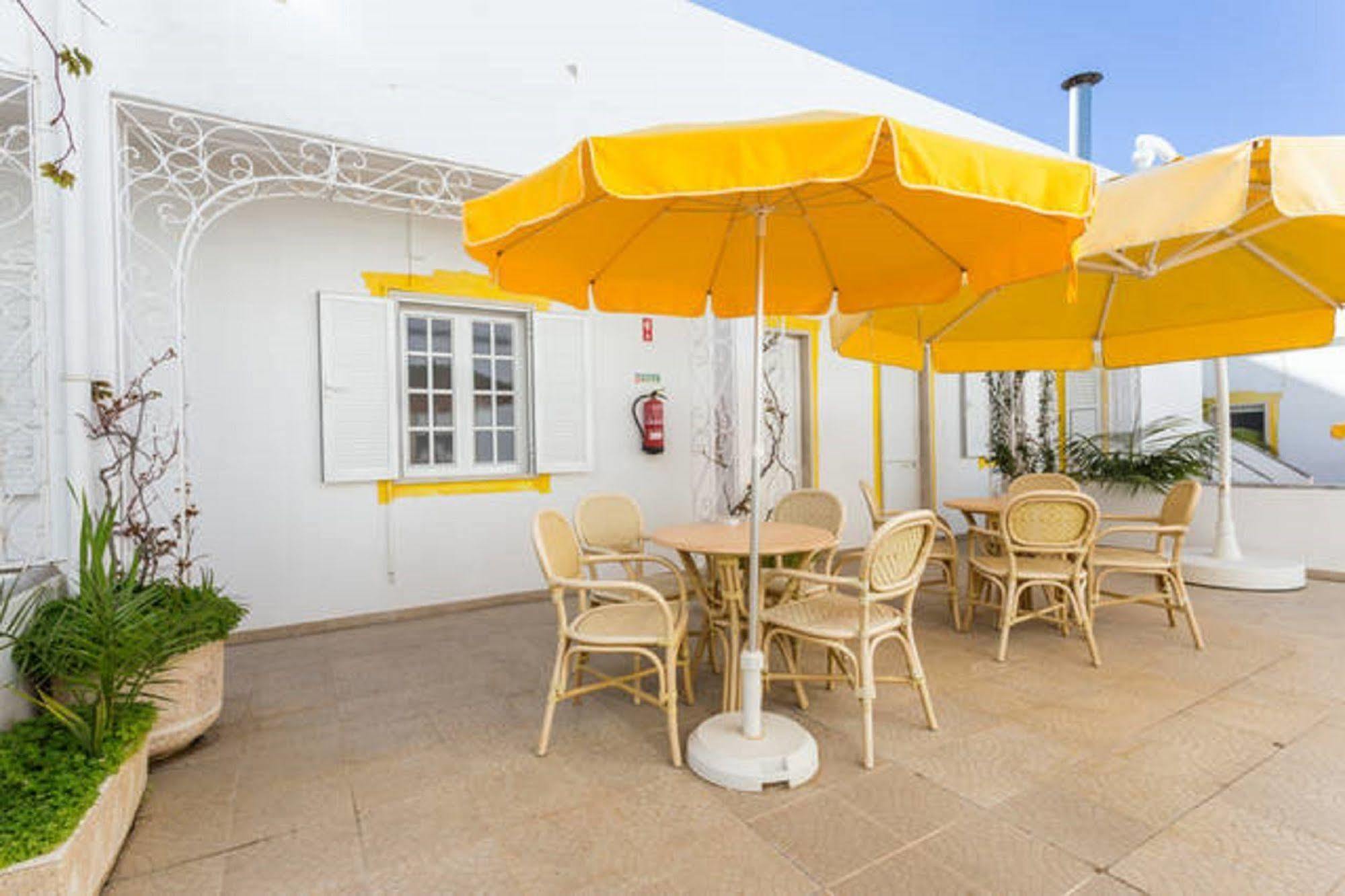 Residencial Miramar Hotel Quarteira Ngoại thất bức ảnh